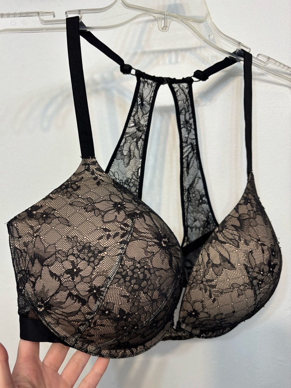 Victoria’s Secret Nude W/ Black Lace Racerback Plunge Very Sexy Push Up Bra 34DD - Picture 3 of 9